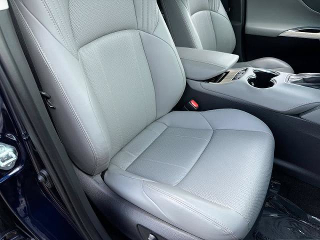 Used 2021 Toyota Venza XLE w/ Softex Package AWD/4WD image 22