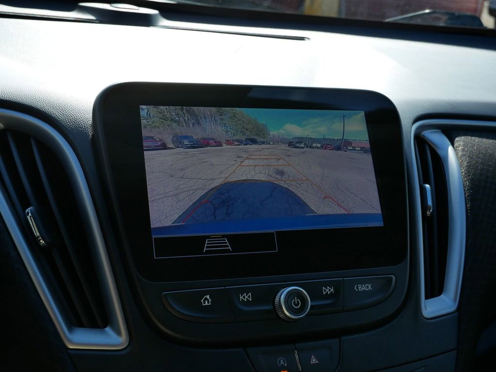 Used 2024 Chevrolet Malibu LT FWD image 28