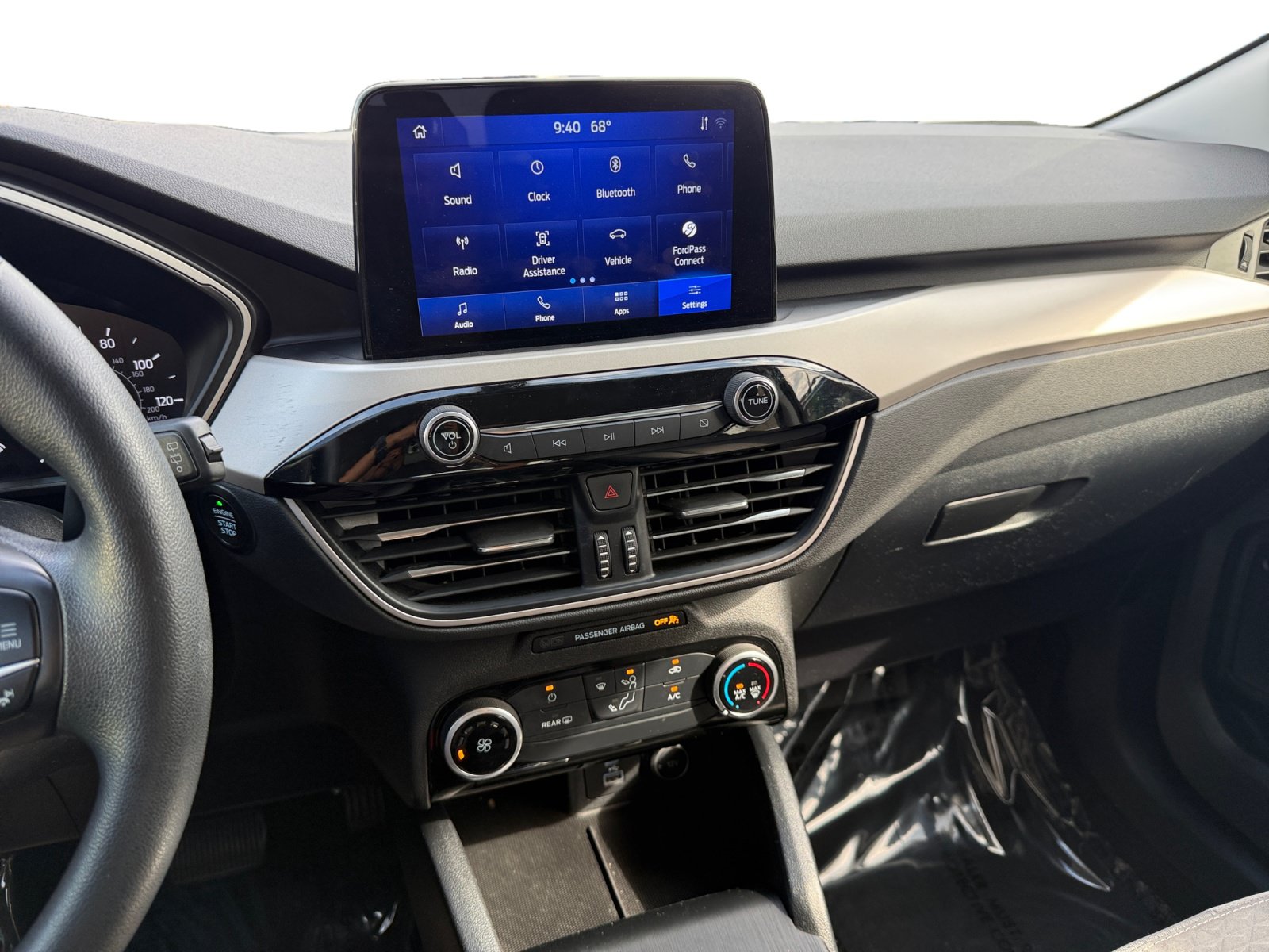 Certified 2021 Ford Escape SE FWD image 12