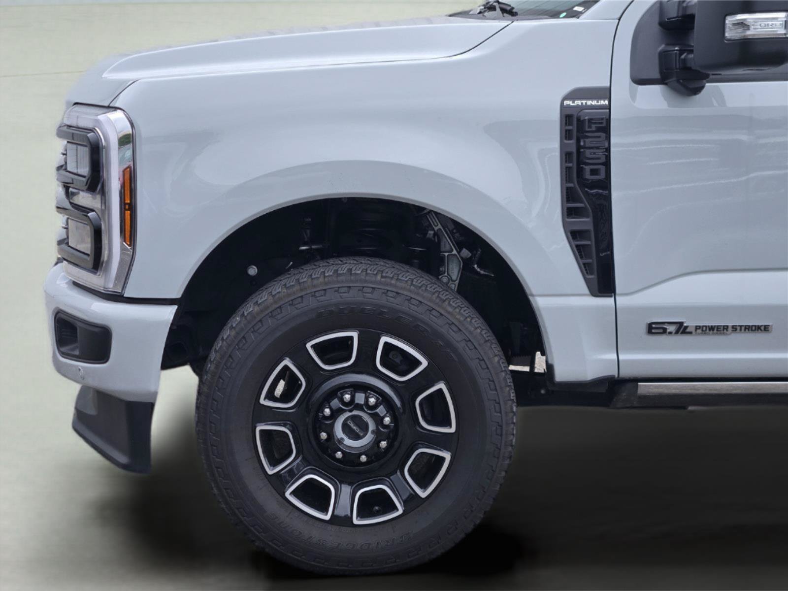 Certified 2025 Ford F250 Platinum AWD/4WD image 9