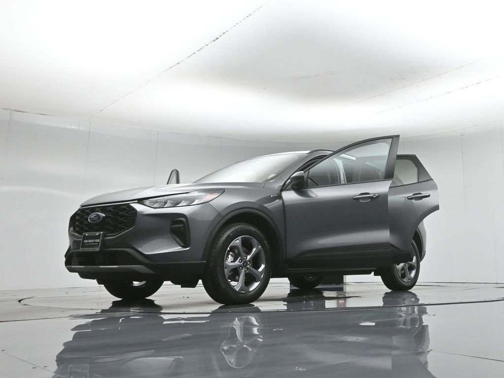 Certified 2025 Ford Escape ST-Line AWD/4WD image 48