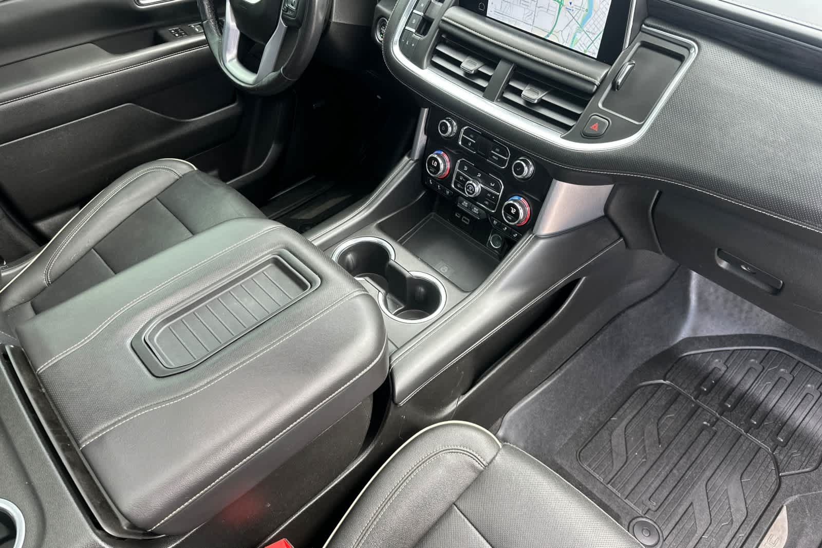 Used 2022 GMC Yukon XL SLT w/ SLT Premium Package AWD/4WD image 18