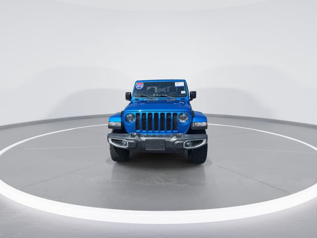 Used 2023 Jeep Gladiator Sport AWD/4WD image 2