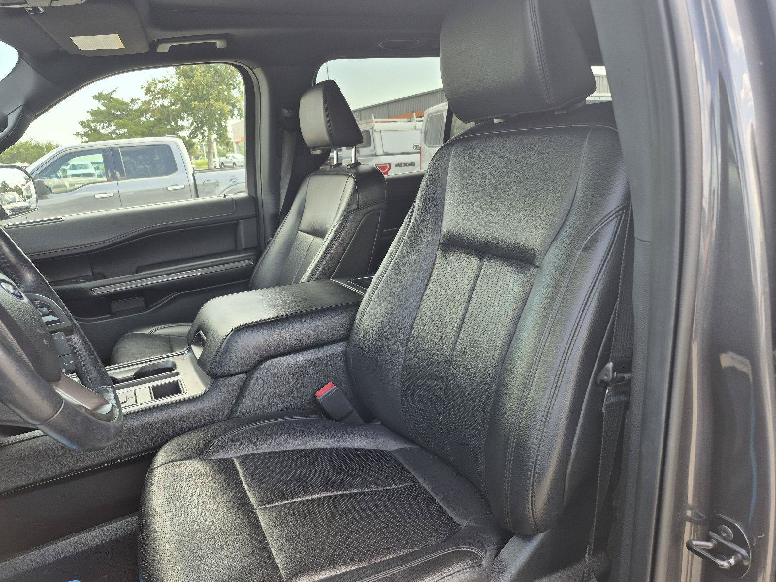 Certified 2021 Ford Expedition Max XLT RWD image 2