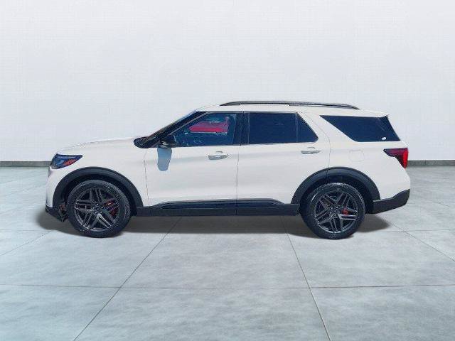 Certified 2025 Ford Explorer ST AWD/4WD image 4