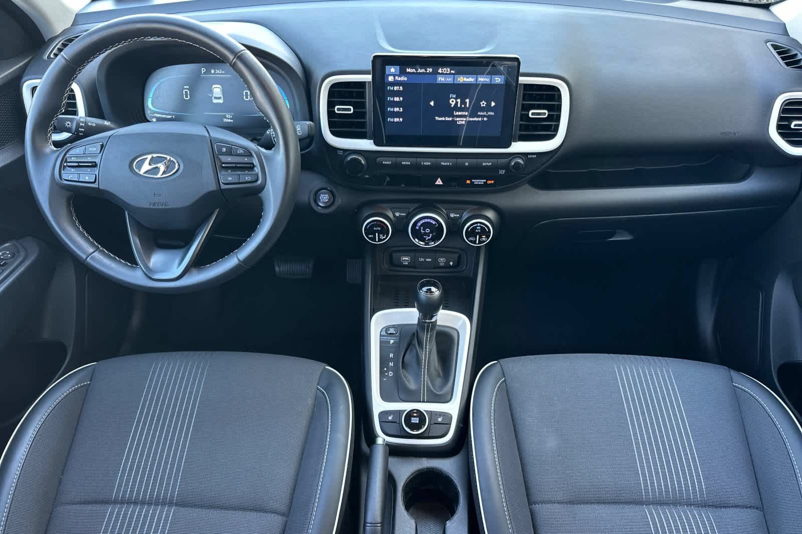 Used 2026 Hyundai Venue SEL FWD image 3
