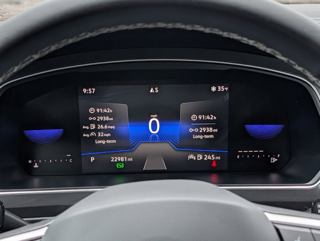 Used 2023 Volkswagen Tiguan SE image 19