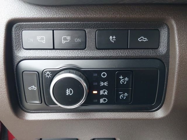 Certified 2024 Ford F250 King Ranch AWD/4WD image 16