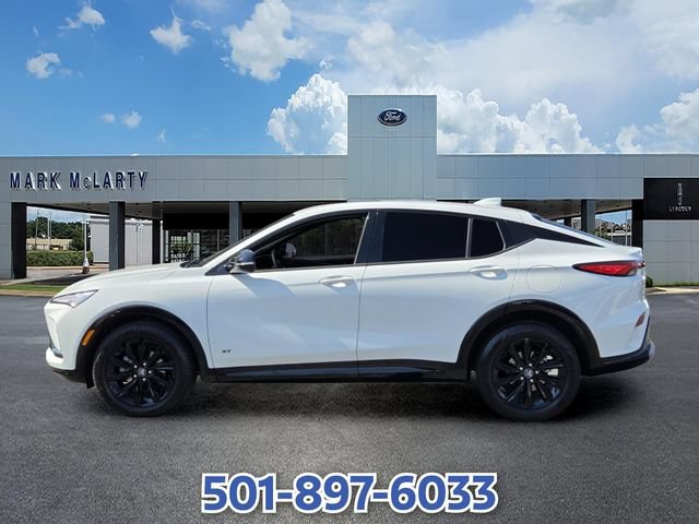 Used 2025 Buick Envista Sport Touring w/ Convenience I Package FWD image 2
