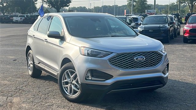 Certified 2023 Ford Edge SEL w/ Convenience Package image 8