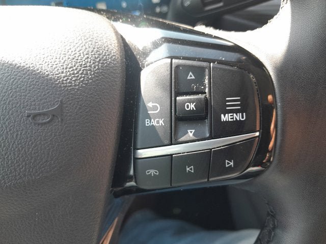 Certified 2025 Ford Escape Platinum w/ Premium Technology Package AWD/4WD image 19