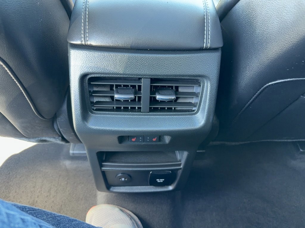 Certified 2024 Ford Edge Titanium w/ Equipment Group 301A image 31