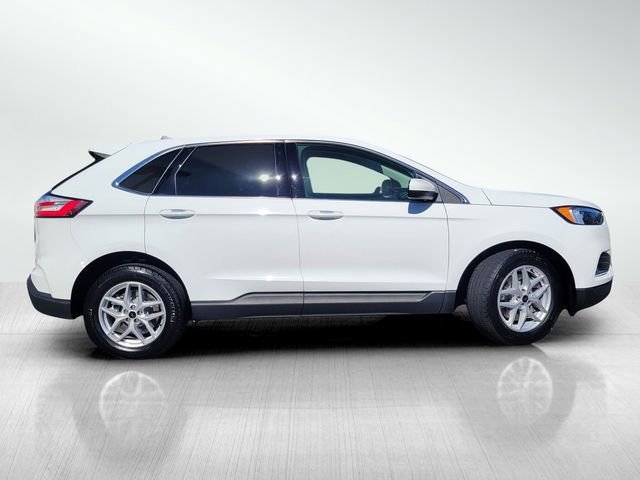 Certified 2024 Ford Edge SEL image 3