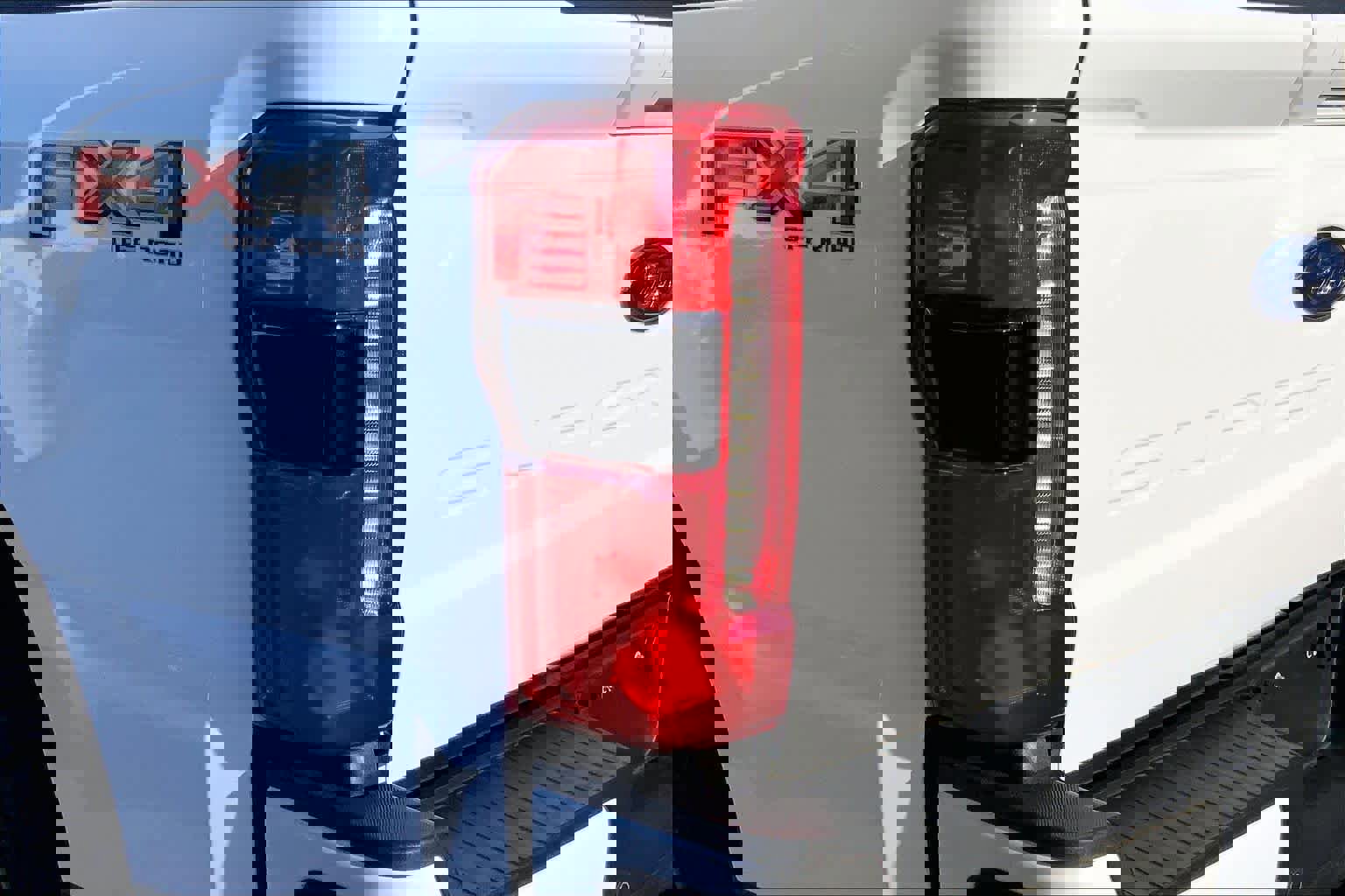 Certified 2024 Ford F250 Lariat w/ Lariat Ultimate Package image 24