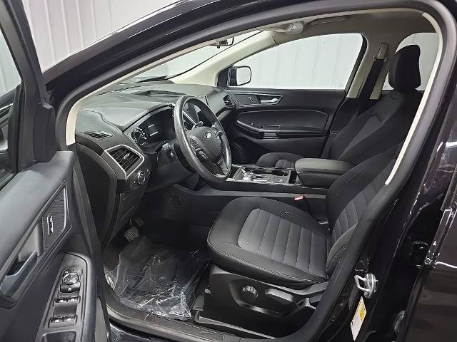 Certified 2022 Ford Edge SE w/ Black Appearance Package AWD/4WD image 21
