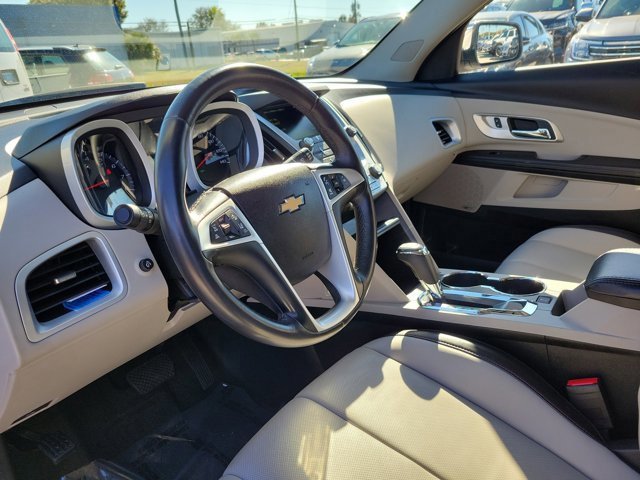 Used 2017 Chevrolet Equinox Premier w/ Enhanced Convenience Package image 23