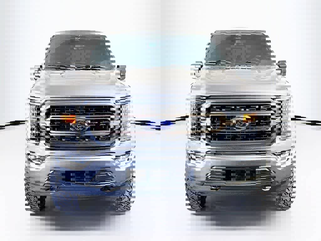 Certified 2021 Ford F150 XLT w/ Equipment Group 302A High image 6