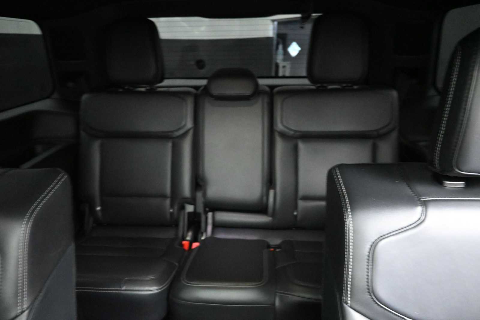 Certified 2025 Ford Expedition Platinum w/ Stealth Appearance Package AWD/4WD image 20