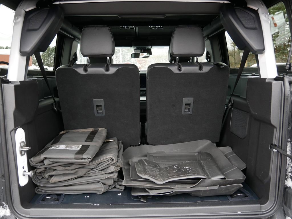 Certified 2024 Ford Bronco Black Diamond image 10