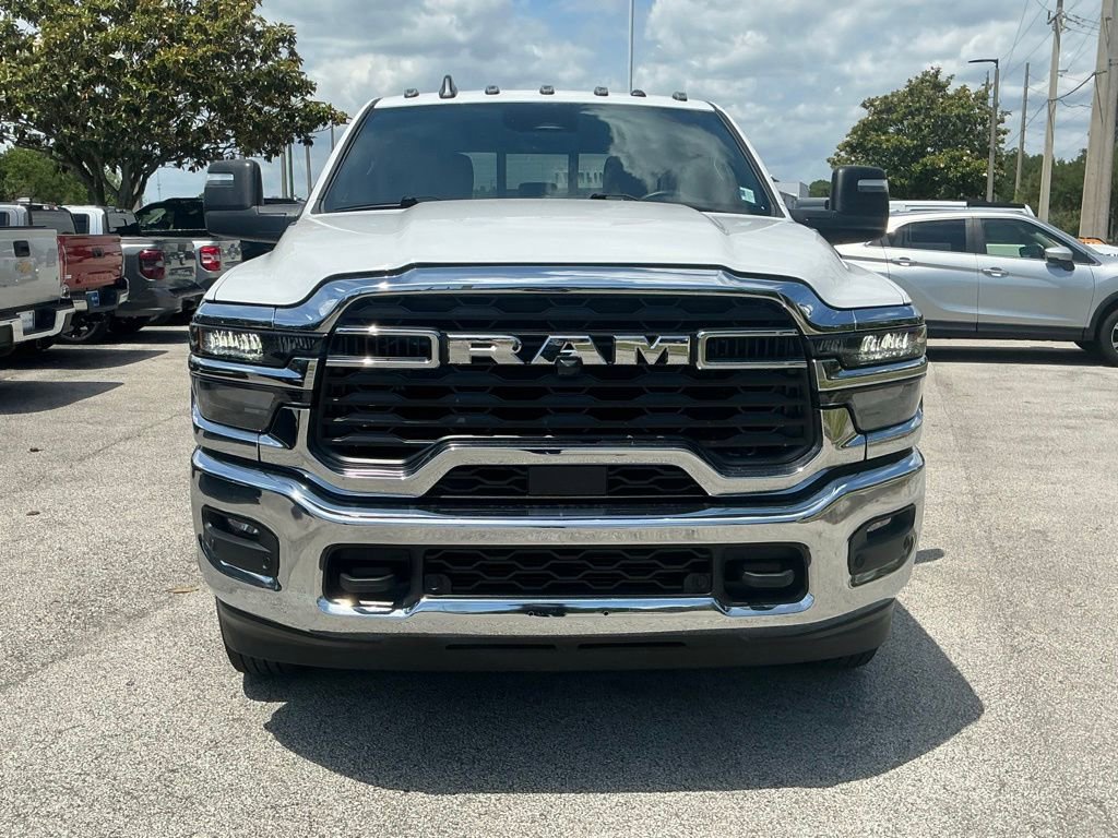 Used 2026 RAM 3500 Tradesman AWD/4WD image 9