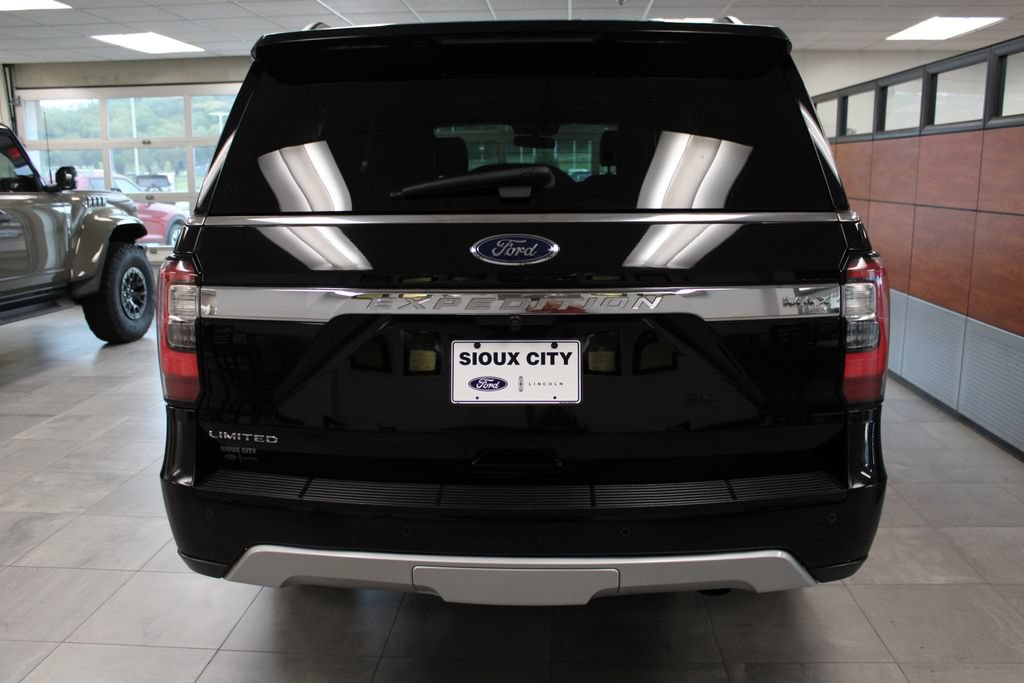 Certified 2018 Ford Expedition Max Limited w/ Equipment Group 301A AWD/4WD image 6