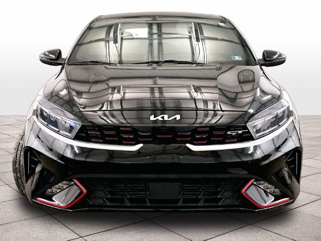 Used 2023 Kia Forte GT FWD image 3