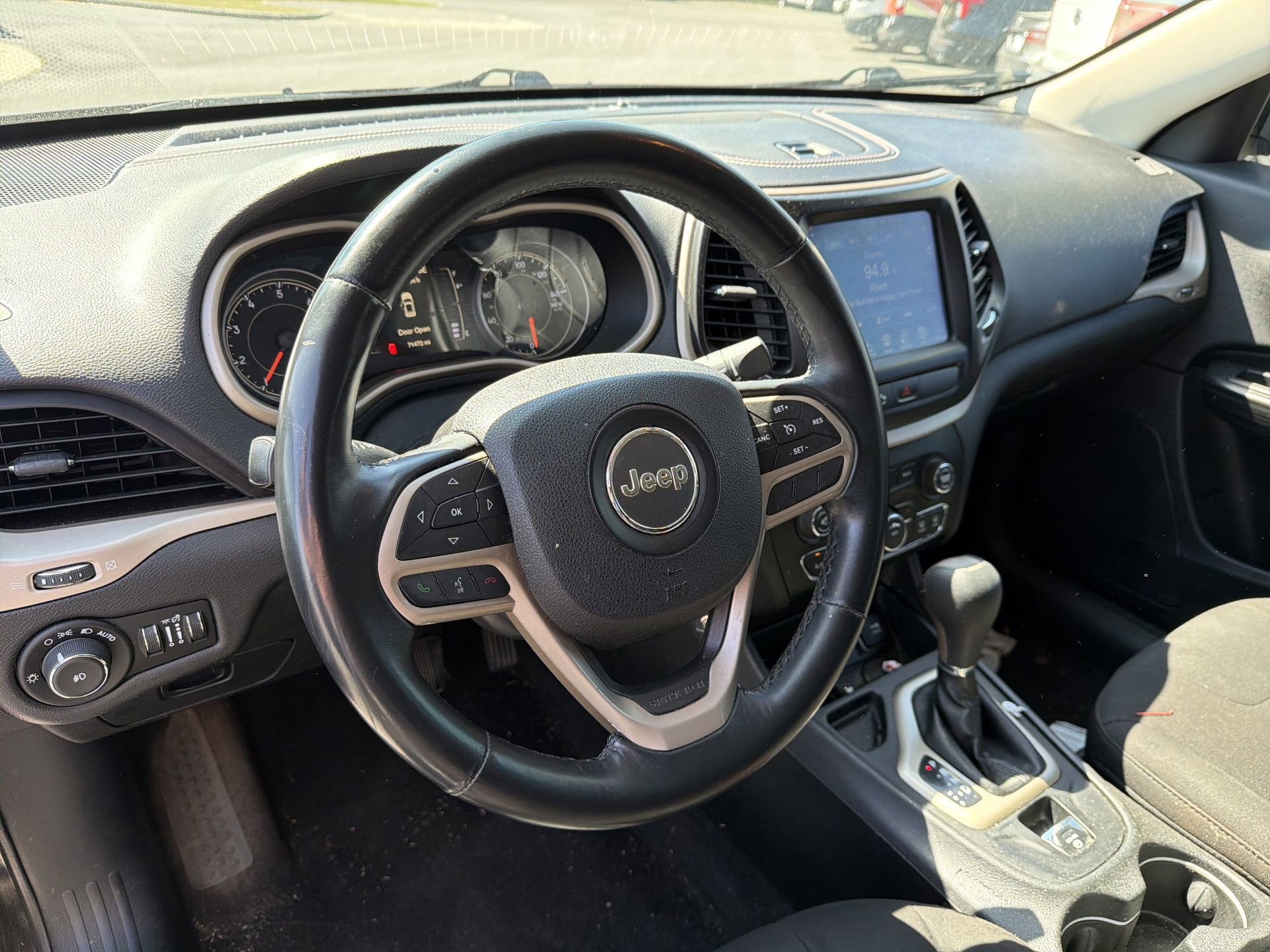 Used 2017 Jeep Cherokee Latitude w/ Safety/Convenience Group image 2