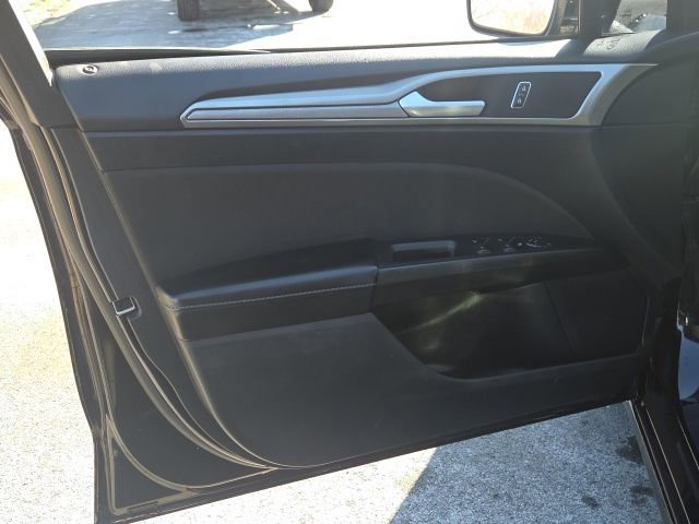 Certified 2020 Ford Fusion SE image 20