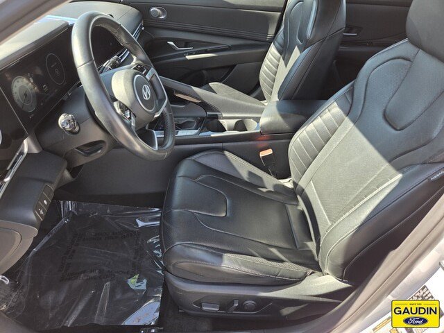 Used 2024 Hyundai Elantra Limited FWD image 11