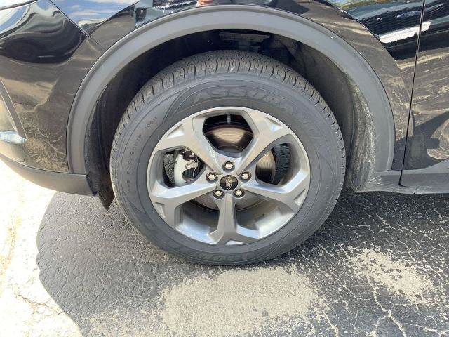Certified 2025 Ford Escape ST-Line Select AWD/4WD image 10