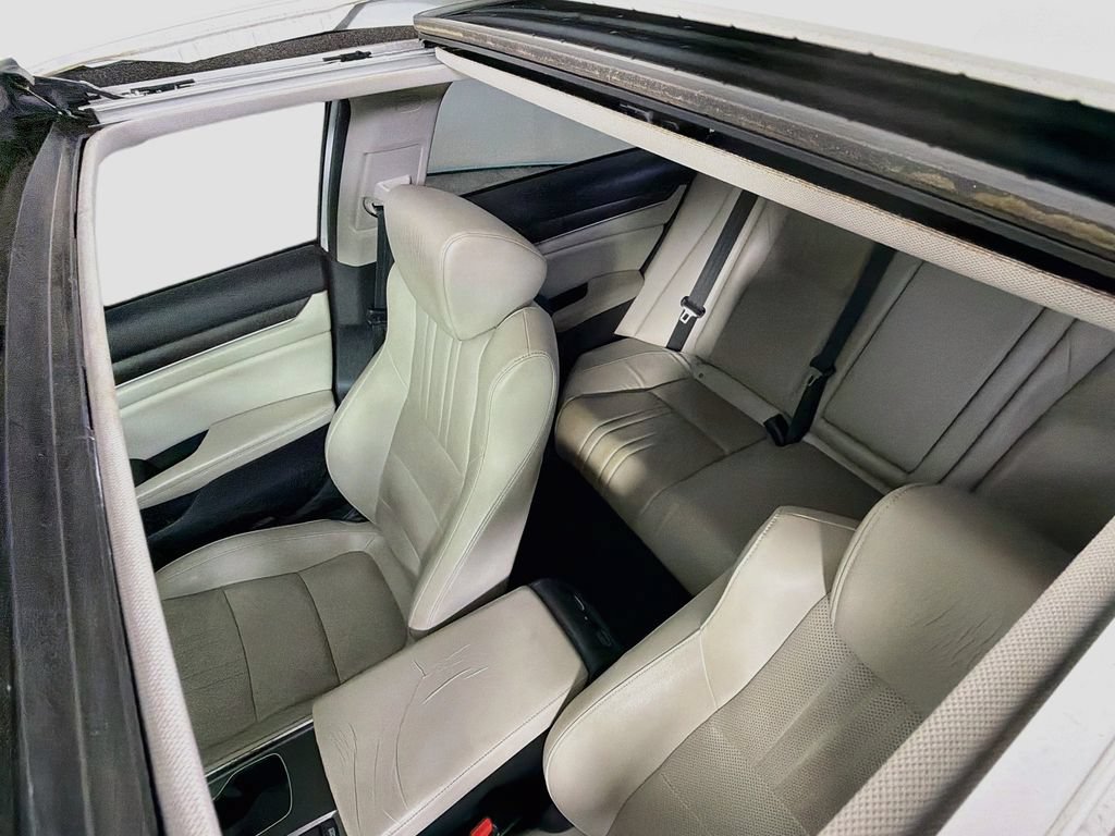 Used 2018 Honda Accord Touring image 15