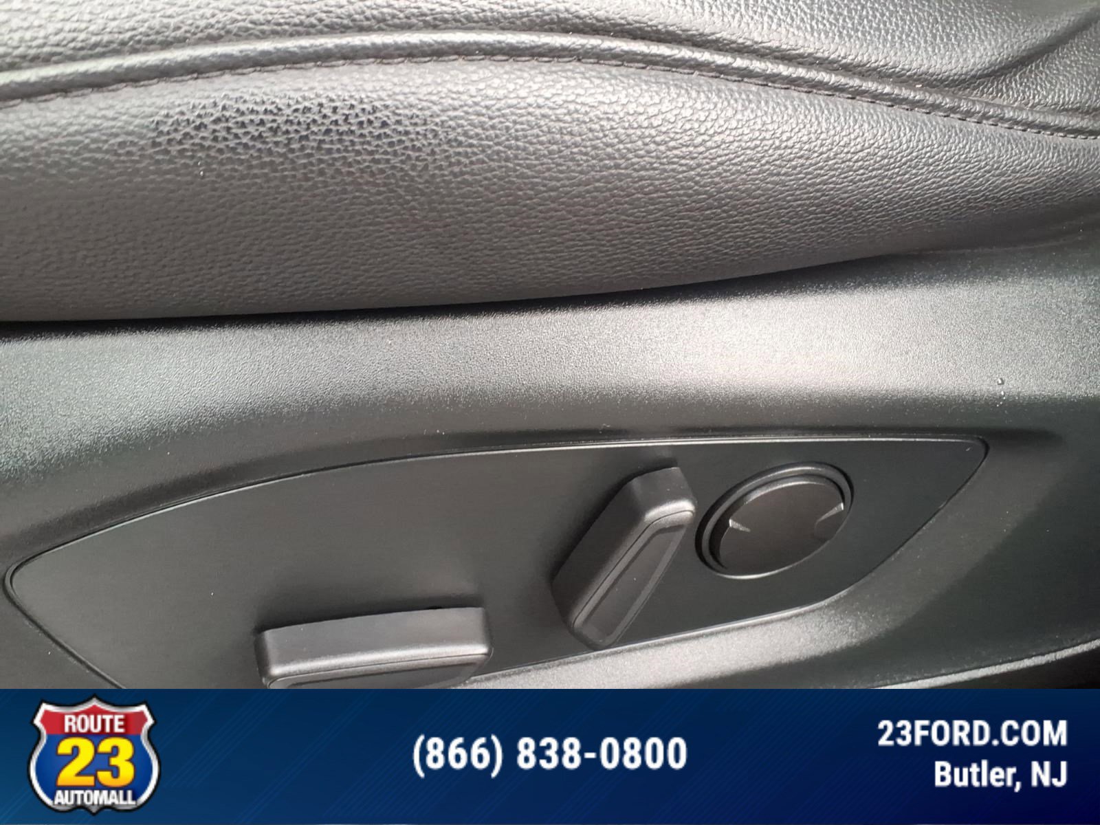 Certified 2023 Ford Explorer Limited w/ Limited Technology Package AWD/4WD image 23