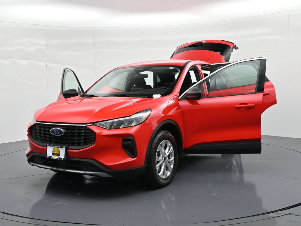 Certified 2024 Ford Escape Active AWD/4WD image 25