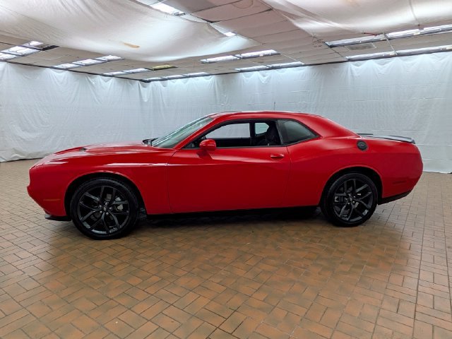 Used 2023 Dodge Challenger SXT w/ Blacktop Package RWD image 3