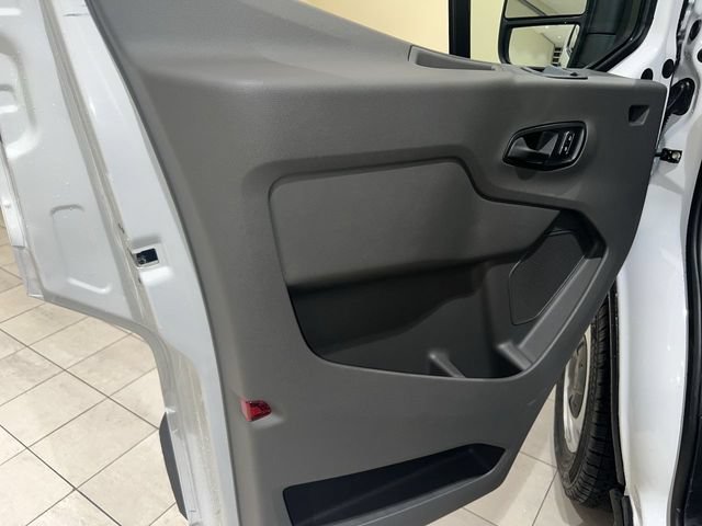 Certified 2024 Ford Transit 150 Low Roof RWD image 18