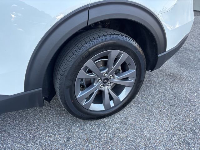 Certified 2023 Ford Explorer XLT w/ Equipment Group 202A image 6