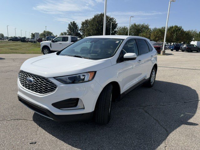 Certified 2024 Ford Edge SEL AWD/4WD image 3