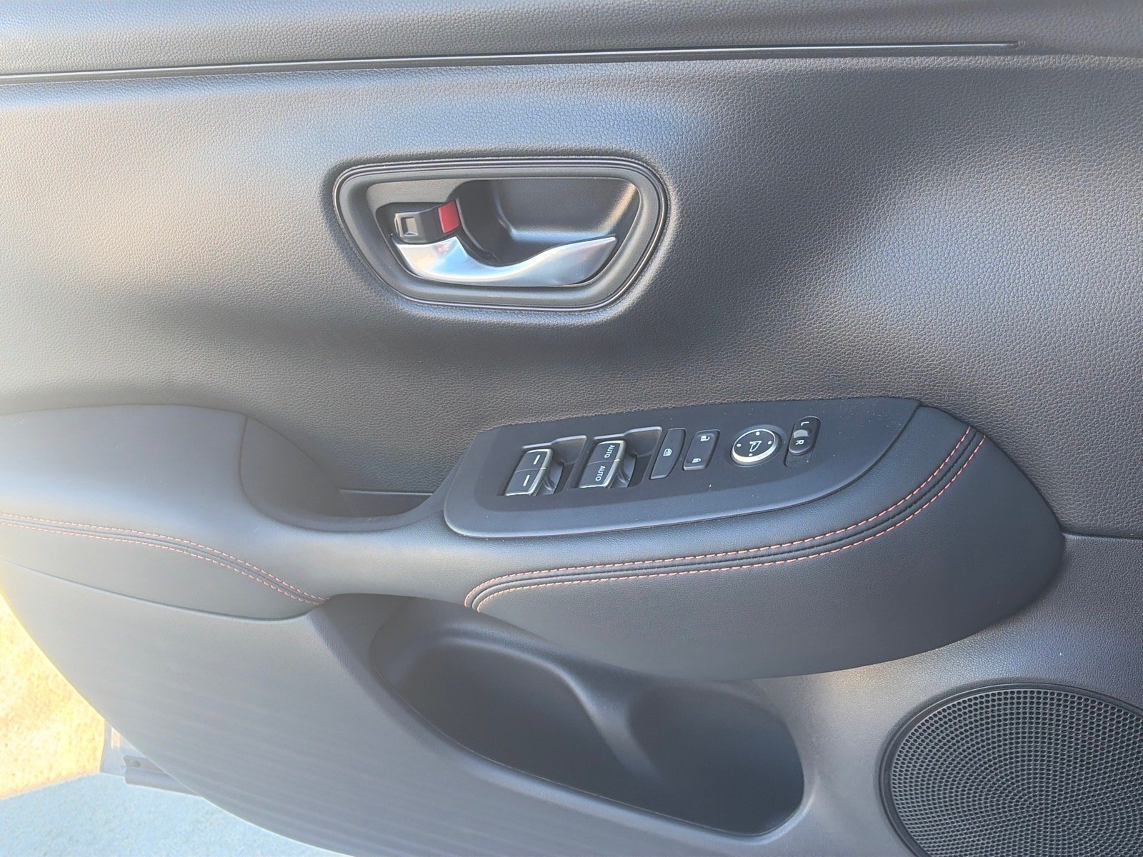Used 2026 Honda HR-V Sport image 16
