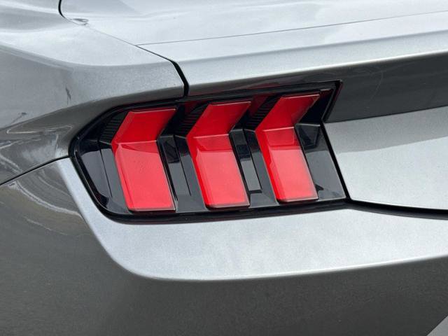 Certified 2024 Ford Mustang Coupe image 12