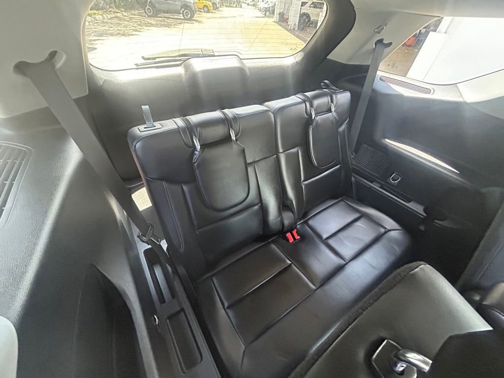 Certified 2022 Ford Explorer XLT w/ Equipment Group 202A image 31