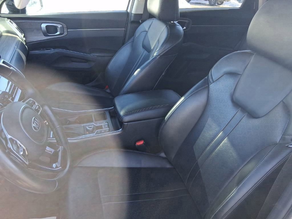 Used 2021 Kia Sorento EX image 9