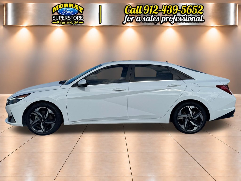 Used 2023 Hyundai Elantra Limited w/ Preferred Accessory Package FWD image 2