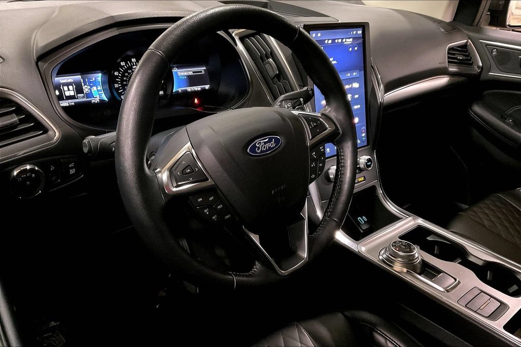 Certified 2023 Ford Edge Titanium w/ Class II Trailer Tow Package AWD/4WD image 13