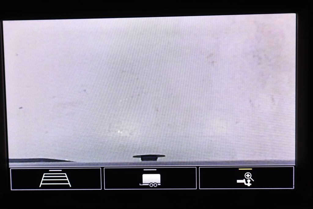 Used 2020 Chevrolet Silverado 1500 LTZ image 35