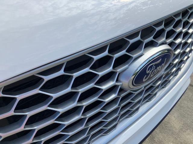 Certified 2024 Ford Edge SEL w/ Convenience Package AWD/4WD image 9