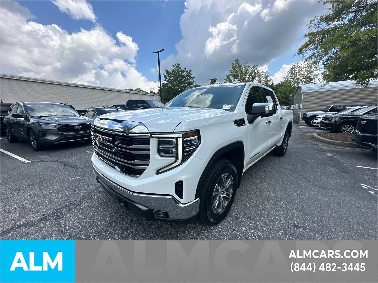 Used 2025 GMC Sierra 1500 SLT RWD image 37