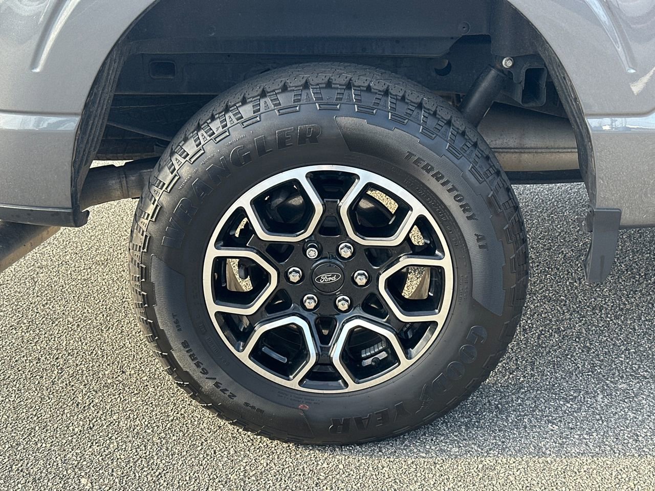 Certified 2023 Ford F150 XLT w/ Equipment Group 302A High image 19