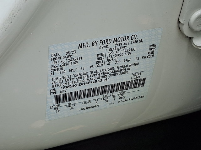 Certified 2023 Ford Explorer XLT w/ Equipment Group 202A AWD/4WD image 35