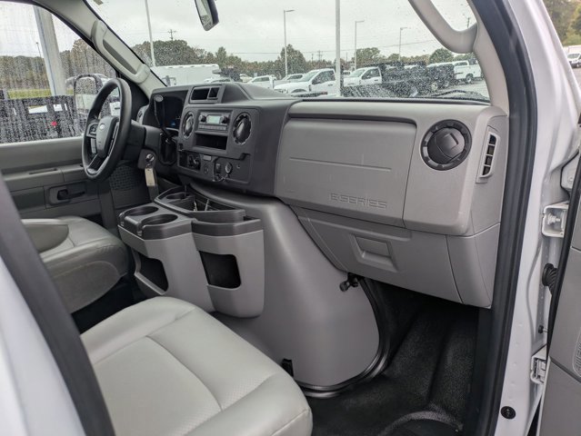 Certified 2024 Ford E-350 and Econoline 350 Super Duty w/ Power Windows & Locks Group image 27