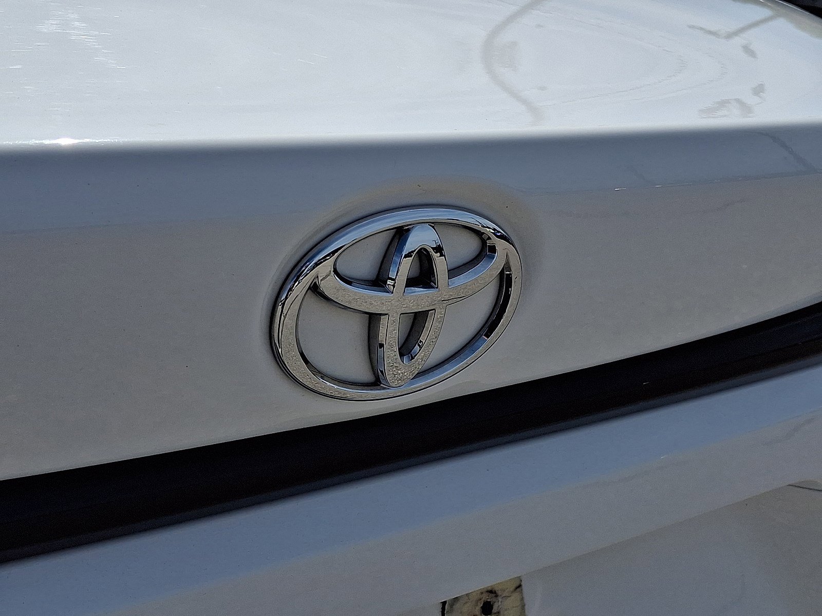 Used 2024 Toyota Corolla LE FWD image 29